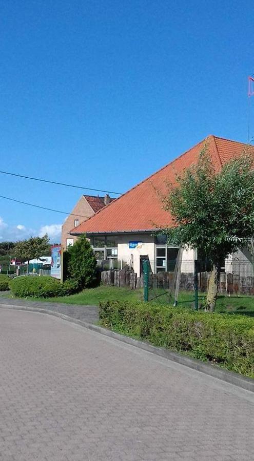 Luxueuze Stacaravan 4Pers Met Terras En Tuintje Bredene Extérieur photo